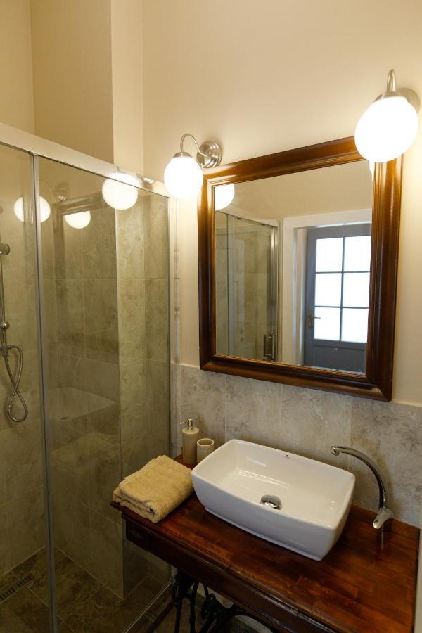 Stylish Flat In The Heart Of Historical Center Apartment Timisoara Ngoại thất bức ảnh