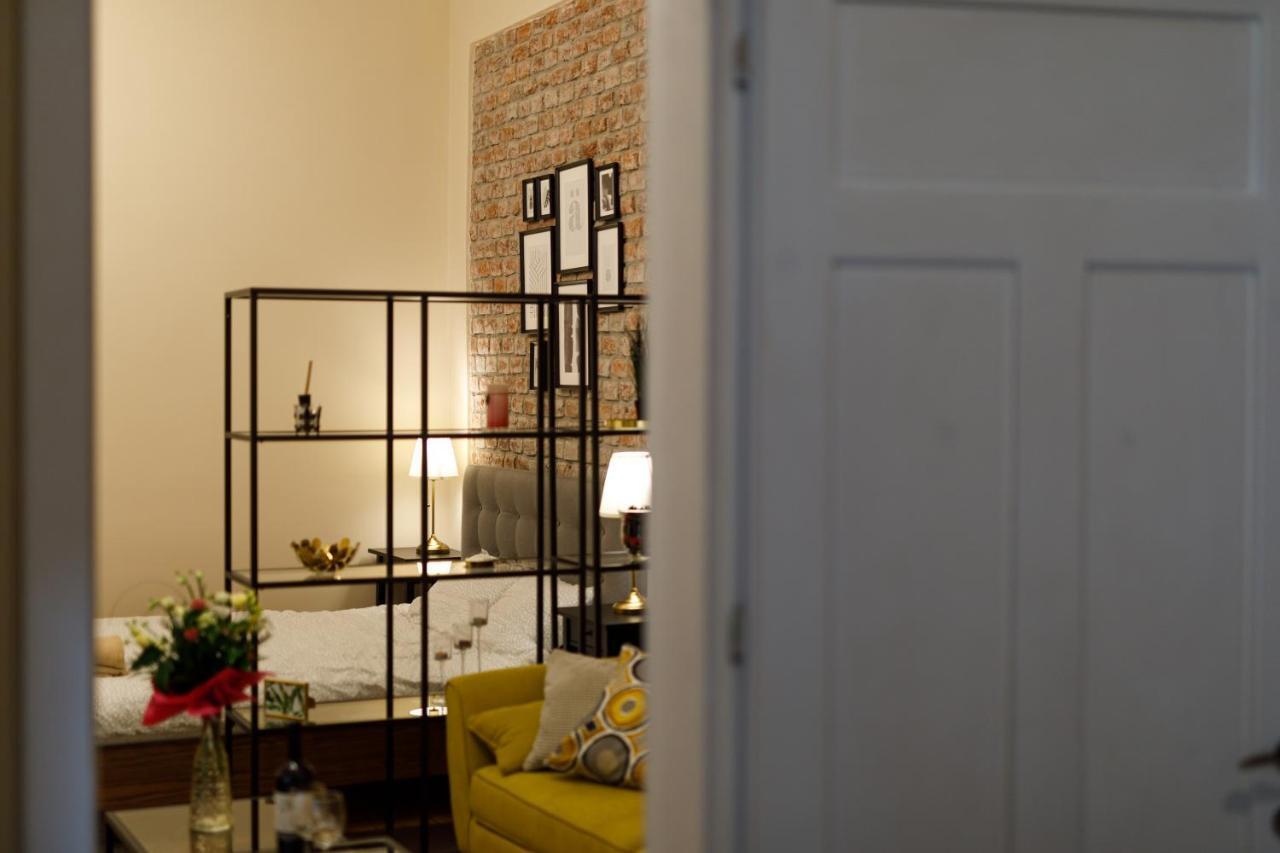Stylish Flat In The Heart Of Historical Center Apartment Timisoara Ngoại thất bức ảnh