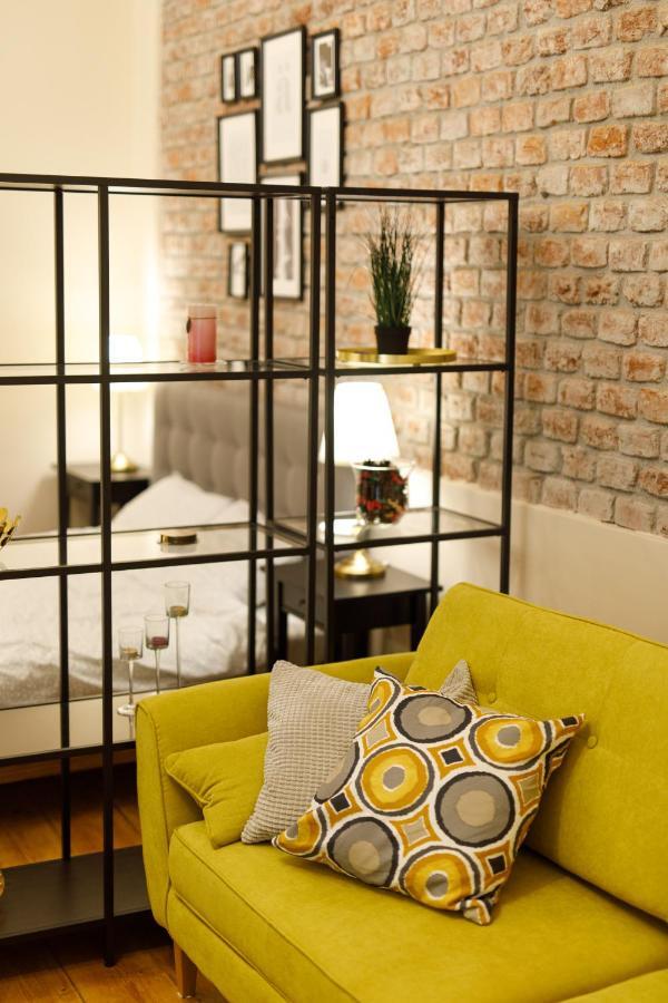 Stylish Flat In The Heart Of Historical Center Apartment Timisoara Ngoại thất bức ảnh